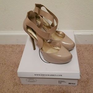 Steve Madden Patent Leather heels